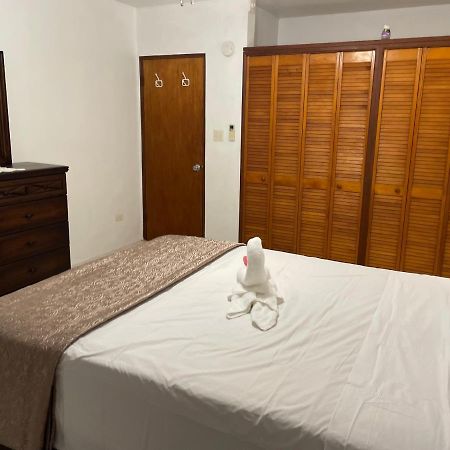 Luxurious One And Two Bedroom Villa 크리스천스테드 외부 사진