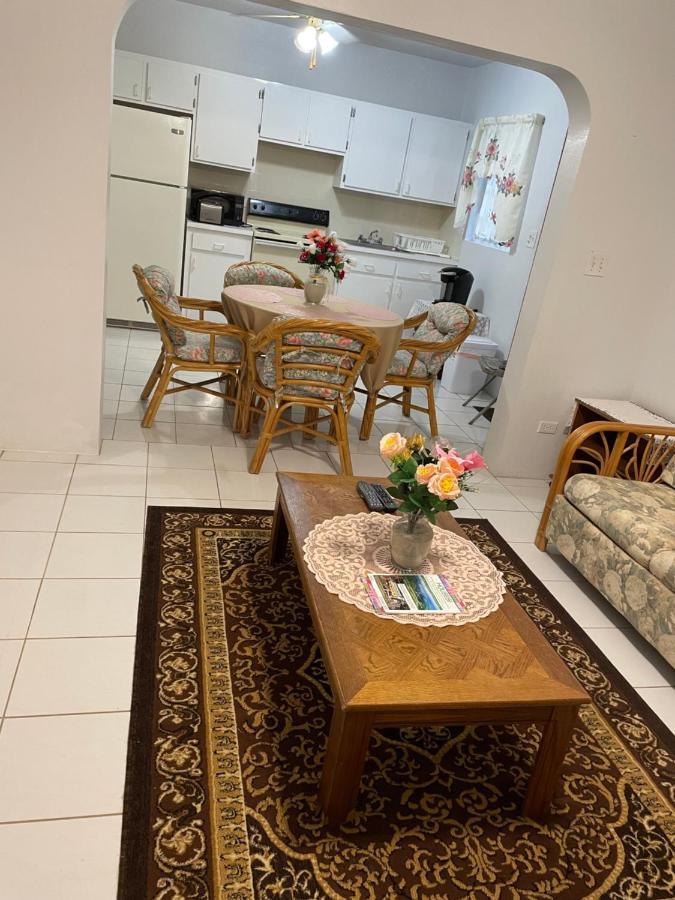 Luxurious One And Two Bedroom Villa 크리스천스테드 외부 사진